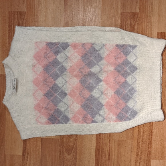Vintage Elegant knit argyle sweater vest - Picture 1 of 4